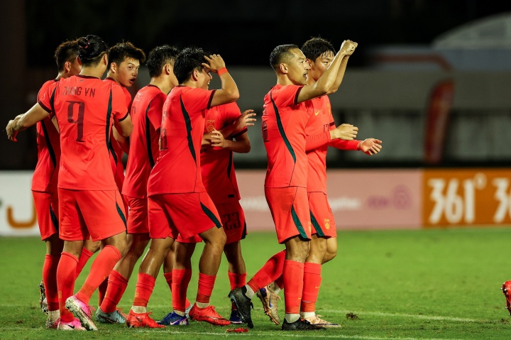 中国U23男足已连续3届亚运开门红,此前2届均最终头名出线 中国U23男足已连续3届亚运开门红,此前2届均最终头名出线