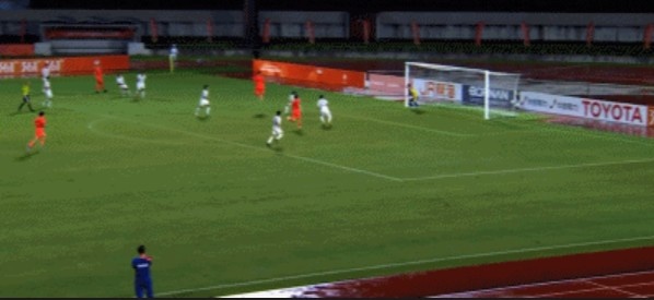半场-U23国足1-1朝鲜U23 张玉宁头球破门吴曦献助攻毛伟杰染黄 半场-U23国足1-1朝鲜U23 张玉宁头球破门吴曦献助攻毛伟杰染黄