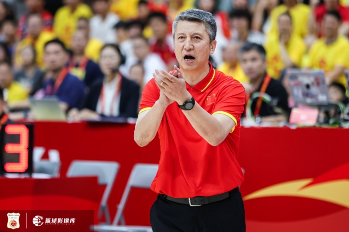 郭士强:培养年轻球员 是中国男篮非常重要的责任 争取奥运资格 郭士强:培养年轻球员 是中国男篮非常重要的责任 争取奥运资格