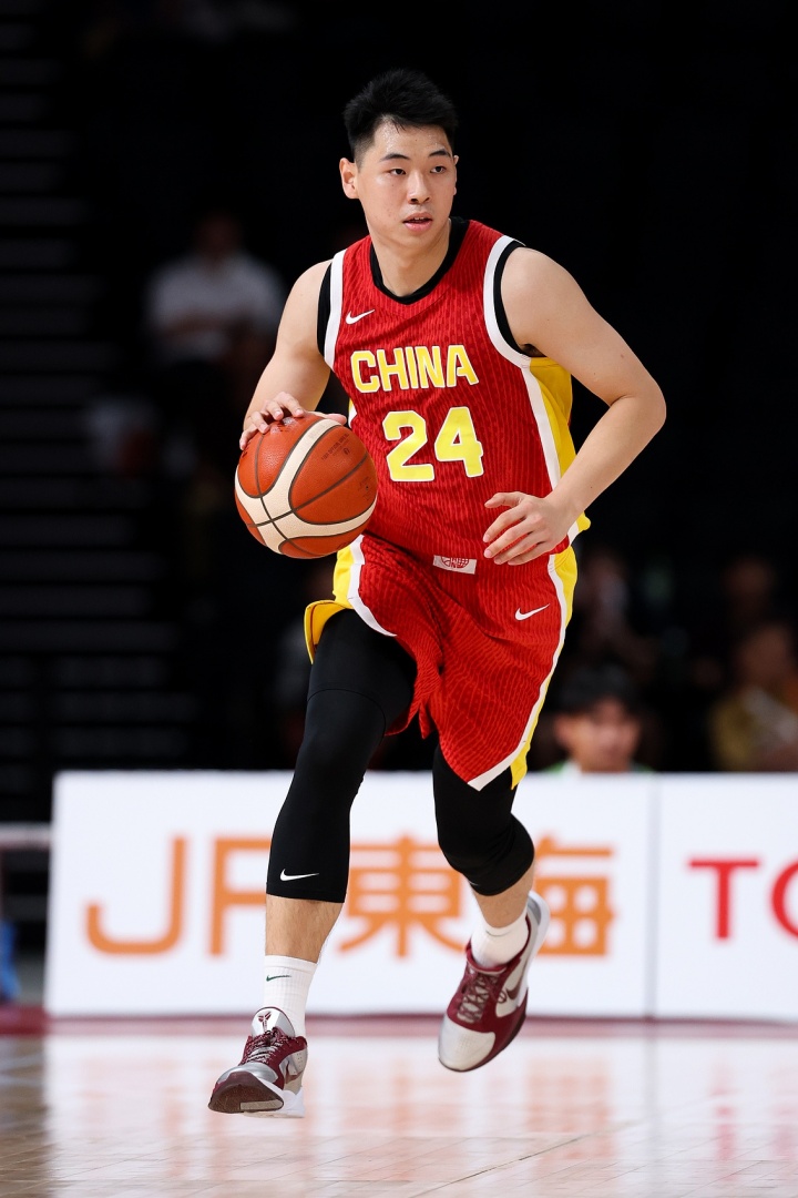 崔永熙:中国男篮由防守发起进攻&今天防守不好 不能以紧为借口 崔永熙:中国男篮由防守发起进攻&今天防守不好 不能以紧为借口