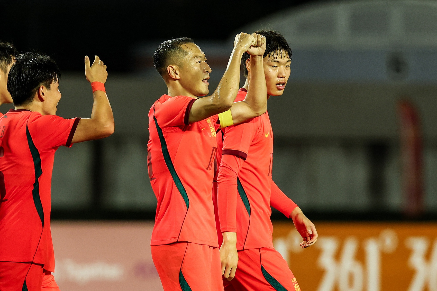 北青:U23国足明日战伊朗沿用532 个别位置微调,目标仍是小组第1 北青:U23国足明日战伊朗沿用532 个别位置微调,目标仍是小组第1