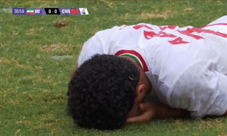 亚运会-U23国足0-0伊朗U23 小组第2末轮将战阿联酋 吴曦远射中框